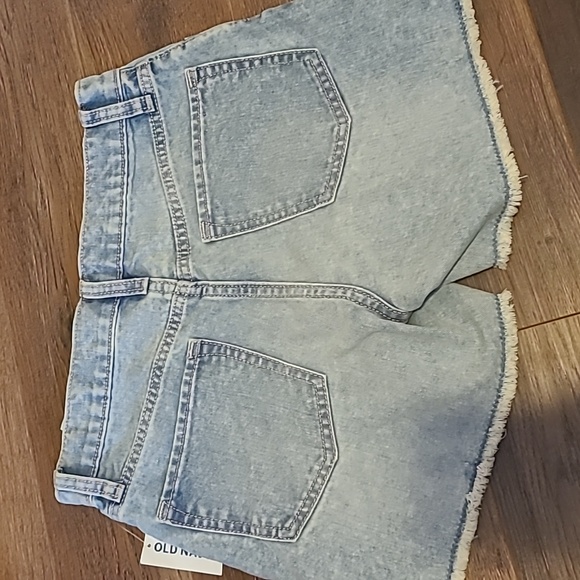 Old Navy jean shorts, light wash light blue, size 12 kids. - Picture 2 of 4